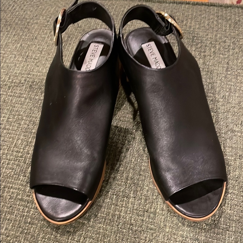 Steve Madden Black Leather Peep Toe Shoes (sz 10)